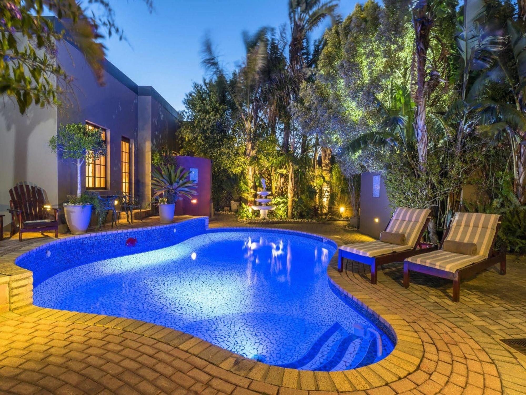 Kingfisher Guesthouse Port Elizabeth Exterior photo